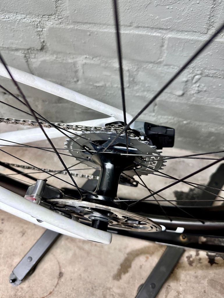 Used Specialized S-Works Tarmac SL8 Frameset 2024 2024 Road & Gravel, Weiß — image 17 of 22