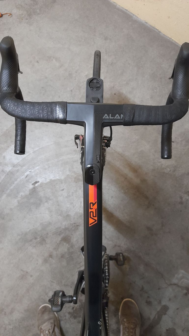 Used Colnago V2r Rim 2018 Road & Gravel, Schwarz — image 8 of 9