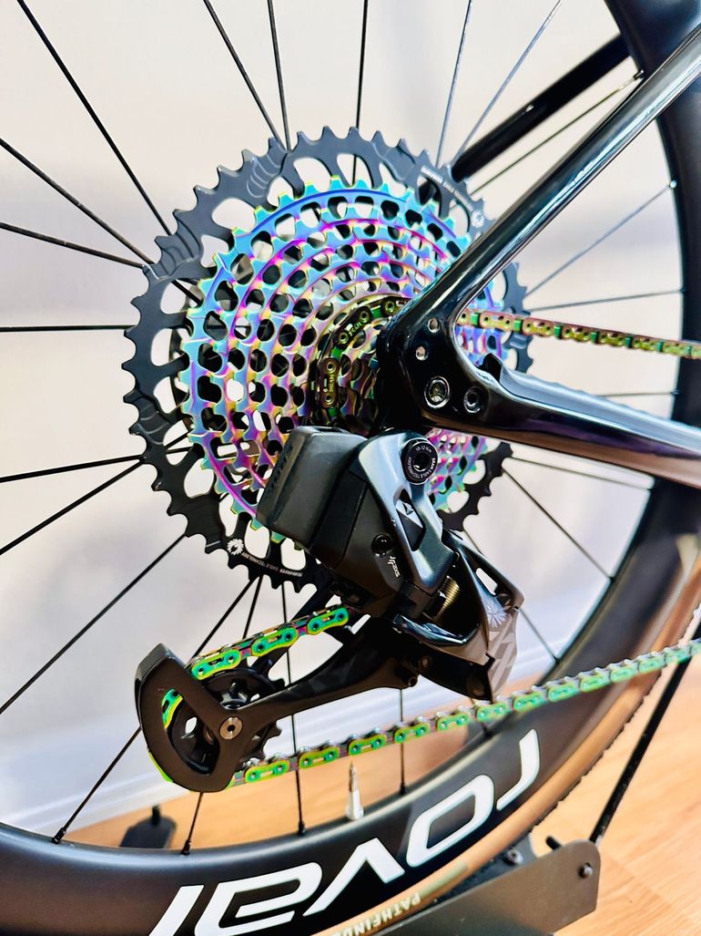 Used Specialized Diverge Expert Carbon 2024 2024 Road & Gravel — image 9 of 19