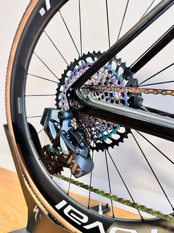 Used Specialized Diverge Expert Carbon 2024 2024 Road & Gravel — image 3 of 19
