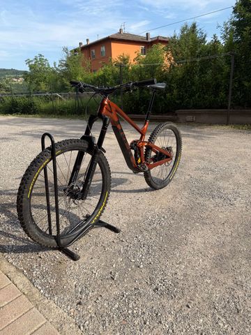 Brugt Trek Slash 8 Gen 5 2023 2023 Mountainbike — billede 4 af 5