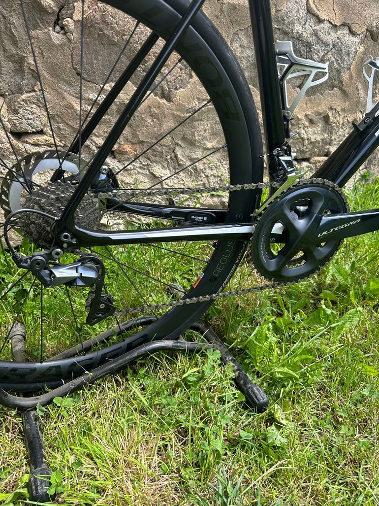 Used Trek Émonda SL 6 Disc Pro 2020 2020 Road & Gravel, Black — image 4 of 5