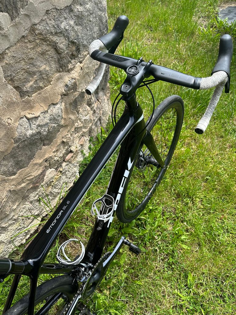 Used Trek Émonda SL 6 Disc Pro 2020 2020 Road & Gravel, Black — image 3 of 5