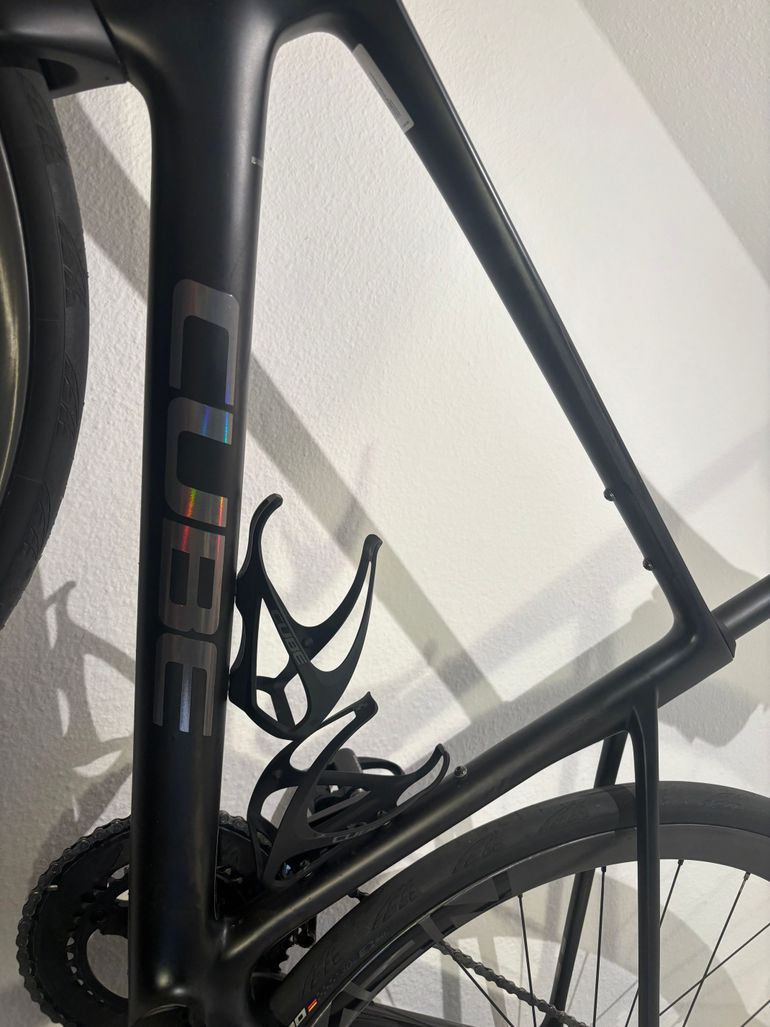 Used CUBE ATTAIN C:62, SLT 2025 2025 Road & Gravel, Negro — image 3 of 7