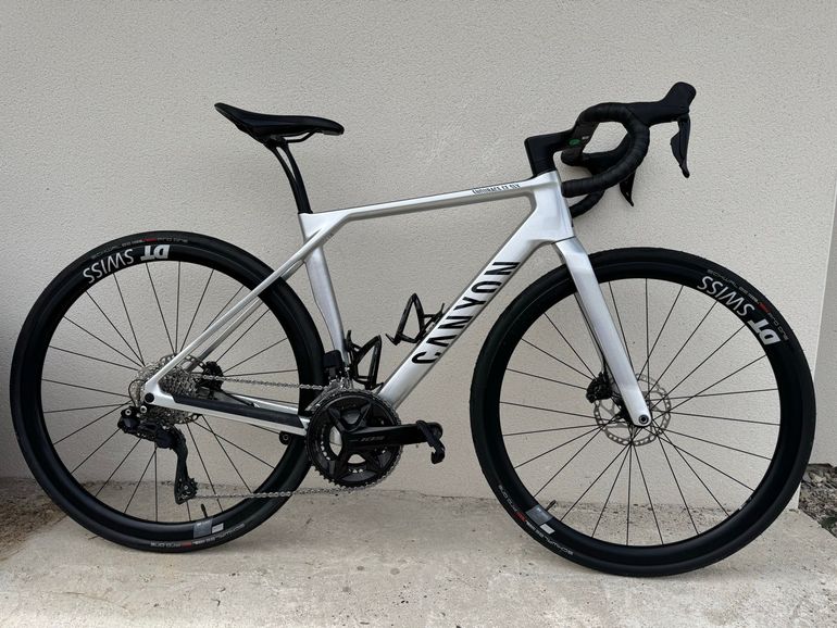Used Canyon Endurace CF SLX 7 Di2 2026 2026 Road & Gravel — image 1 of 5