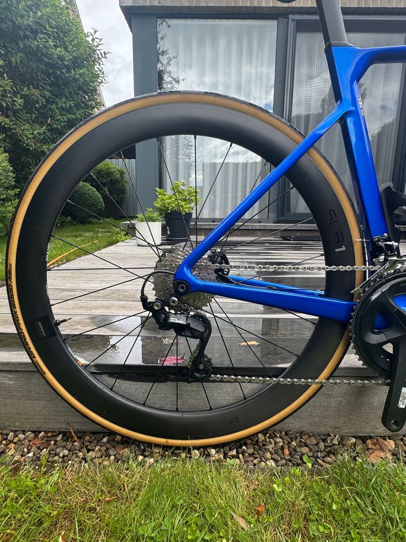 Used Giant Propel Advanced 2 2023 2023 Road & Gravel, Blue — image 5 of 9