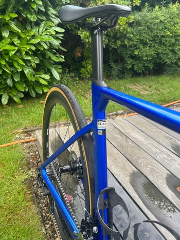 Used Giant Propel Advanced 2 2023 2023 Road & Gravel, Azul — image 7 of 9