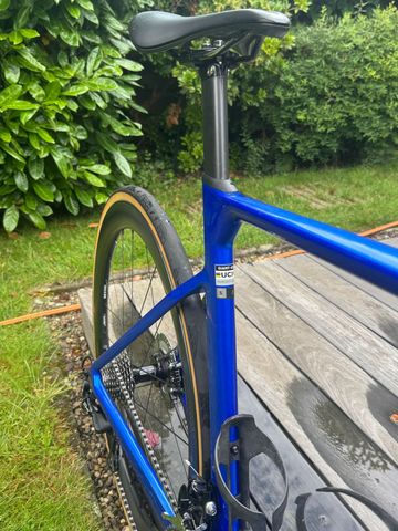 Used Giant Propel Advanced 2 2023 2023 Road & Gravel, Blue — image 7 of 9