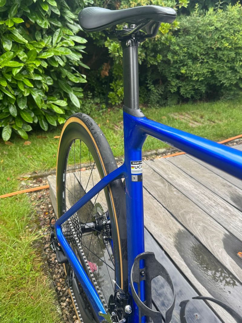 Used Giant Propel Advanced 2 2023 2023 Road & Gravel, Blue — image 7 of 9