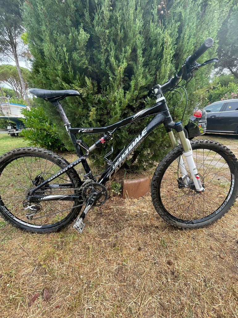 Used Cannondale Cannondale Custom Shimano Deore XT 2011 Mountainbike, Black — image 6 of 7