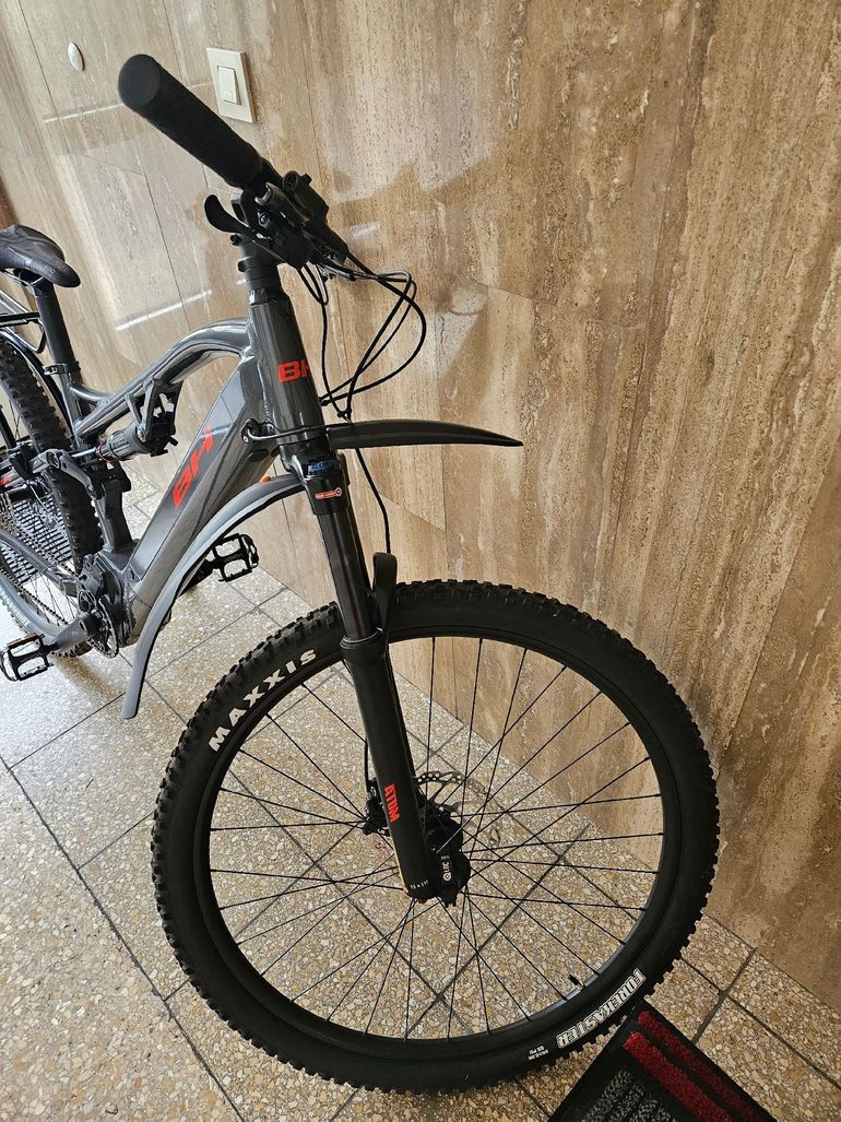 Used BH ATOM LYNX 8.0 2022 2022 Mountainbike, Grigio chiaro — image 2 of 12
