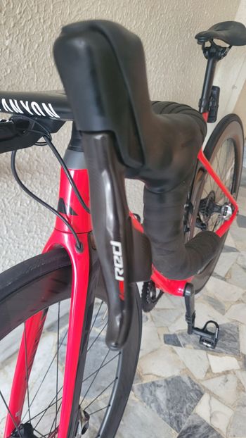 Used Canyon Aeroad CF SLX Disc 9.0 LTD 2018 2018 Road & Gravel, Rosso — image 8 of 8