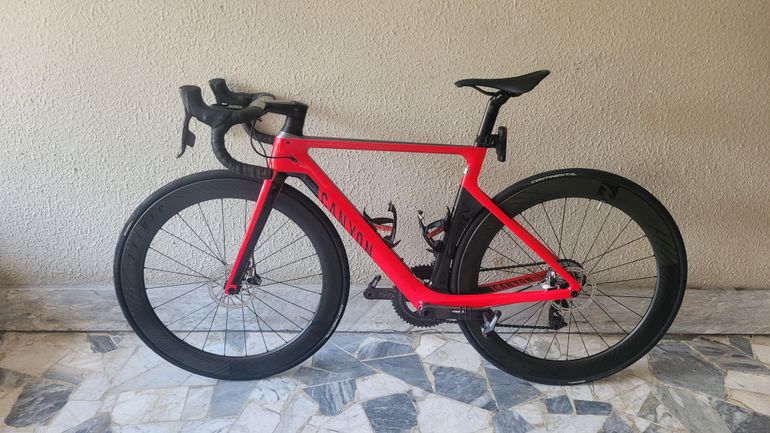 Used Canyon Aeroad CF SLX Disc 9.0 LTD 2018 2018 Road & Gravel, Rosso — image 2 of 8