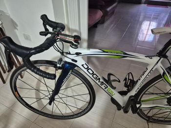 Used Pinarello DOGMA 65.1 Hydro 2015 2015 Road & Gravel, Weiß — image 5 of 5