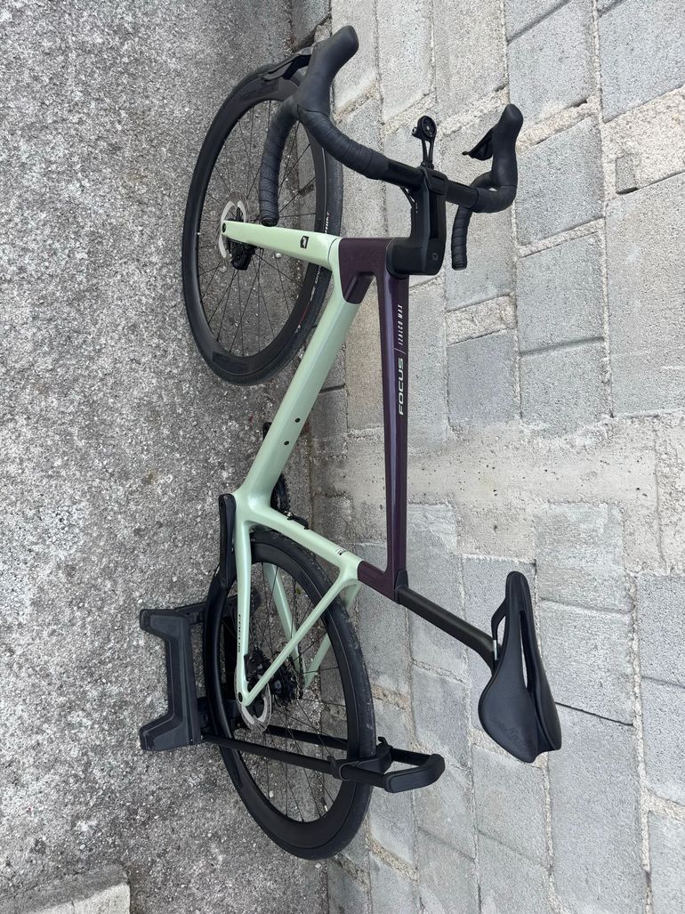 Used Focus IZALCO MAX 8.9 2024 2024 Road & Gravel — image 4 of 7