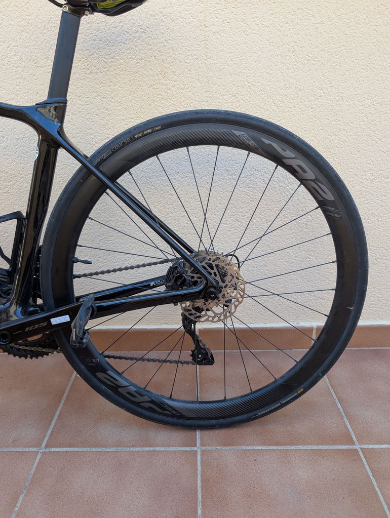 Used Giant TCR Advanced Disc 2 Pro Compact 2024 2024 Road & Gravel — image 9 of 11