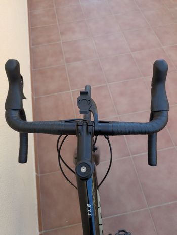 Used Giant TCR Advanced Disc 2 Pro Compact 2024 2024 Road & Gravel — image 5 of 11
