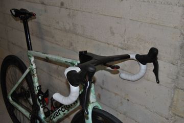Used Guerciotti Eclipse Shimano Ultegra Di2 2025 Road & Gravel, White — image 2 of 4