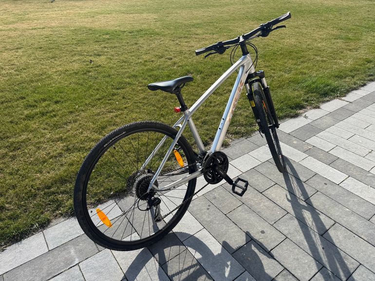 Used Trek Dual Sport 3 2019 2019 Urban, Light Gray — image 1 of 9