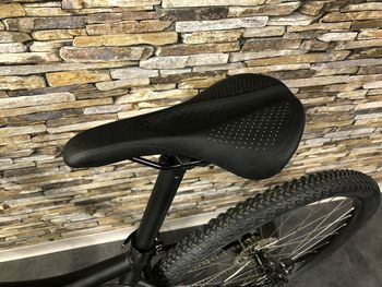 Used Specialized Jynx Comp 650b 2017 2017 Mountainbike, Schwarz, 27.5 — image 9 of 10