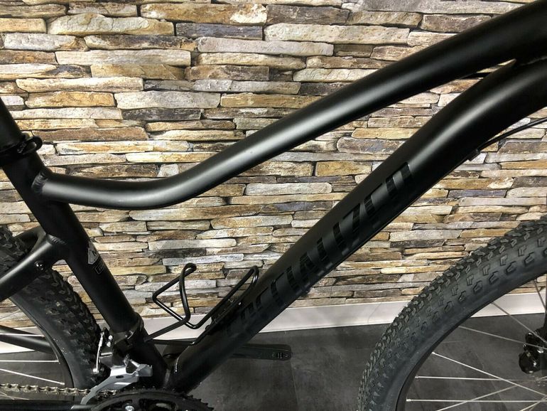 Used Specialized Jynx Comp 650b 2017 2017 Mountainbike, Schwarz, 27.5 — image 2 of 10