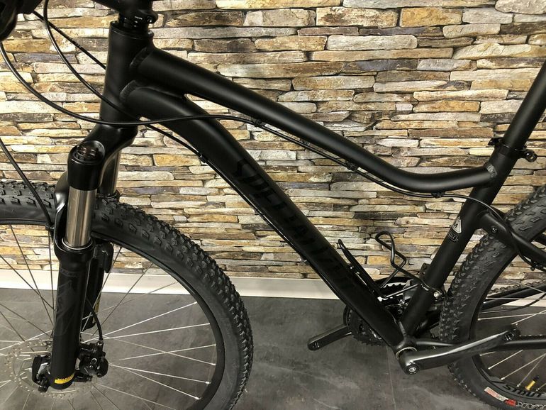 Used Specialized Jynx Comp 650b 2017 2017 Mountainbike, Schwarz, 27.5 — image 8 of 10