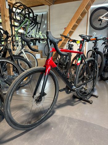 Used Colnago C68 Disc Corsa Pro Bike 2023 2023 Road & Gravel, Schwarz — image 3 of 9