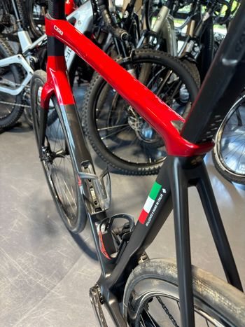 Used Colnago C68 Disc Corsa Pro Bike 2023 2023 Road & Gravel, Schwarz — image 6 of 9