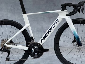 Used Merida REACTO 5000 2027 2027 Road & Gravel, White — image 2 of 11