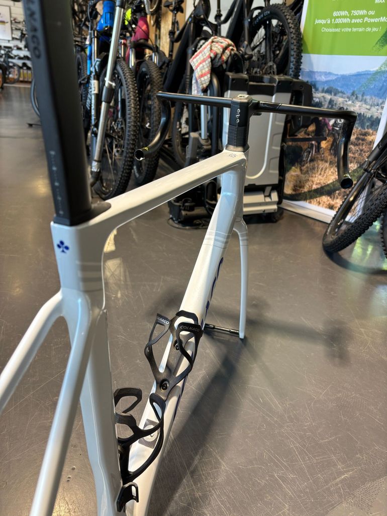 Used Colnago V5Rs Shimano Dura Ace Di2 2025 Frameset 2025 Road & Gravel, Weiß — image 4 of 5