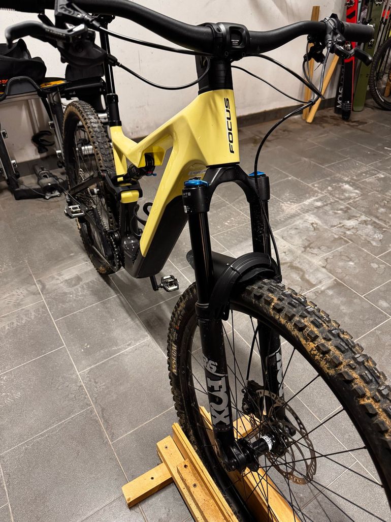 Used Focus JAM² SL 8.8 2023 2023 Mountainbike, Orange, 29 — image 2 of 4