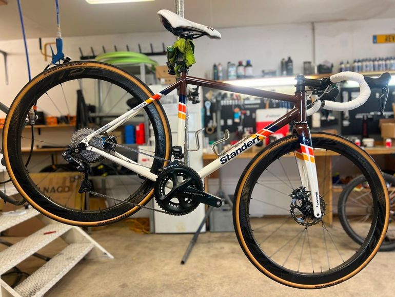 Used Standert Triebwerk Blue Orchid Shimano Ultegra Di2 8100 12speed 2024 2024 Road & Gravel, White — image 1 of 5
