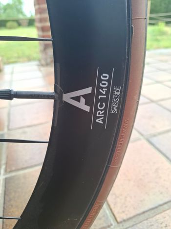 Used Bianchi Infinito ULTEGRA DI2 2025 2025 Road & Gravel — image 7 of 11