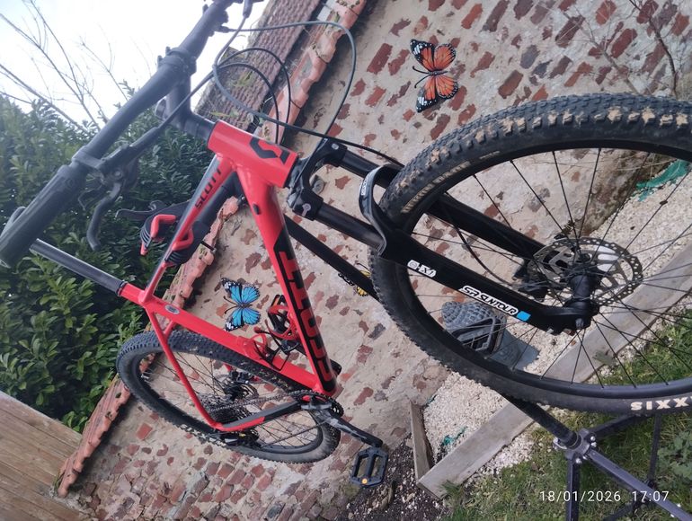 Used Scott Scale 980 2022 2022 Mountainbike — image 9 of 12