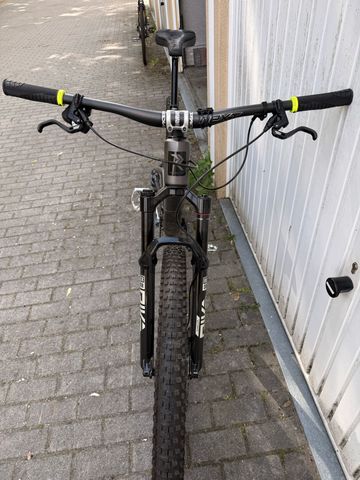 Brugt Radon SKEEN TRAIL 10.0 2023 2023 Mountainbike — billede 2 af 4