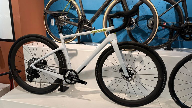 Used Cervélo Aspero SRAM Rival eTap AXS 2025 Road & Gravel, Weiß — image 3 of 5