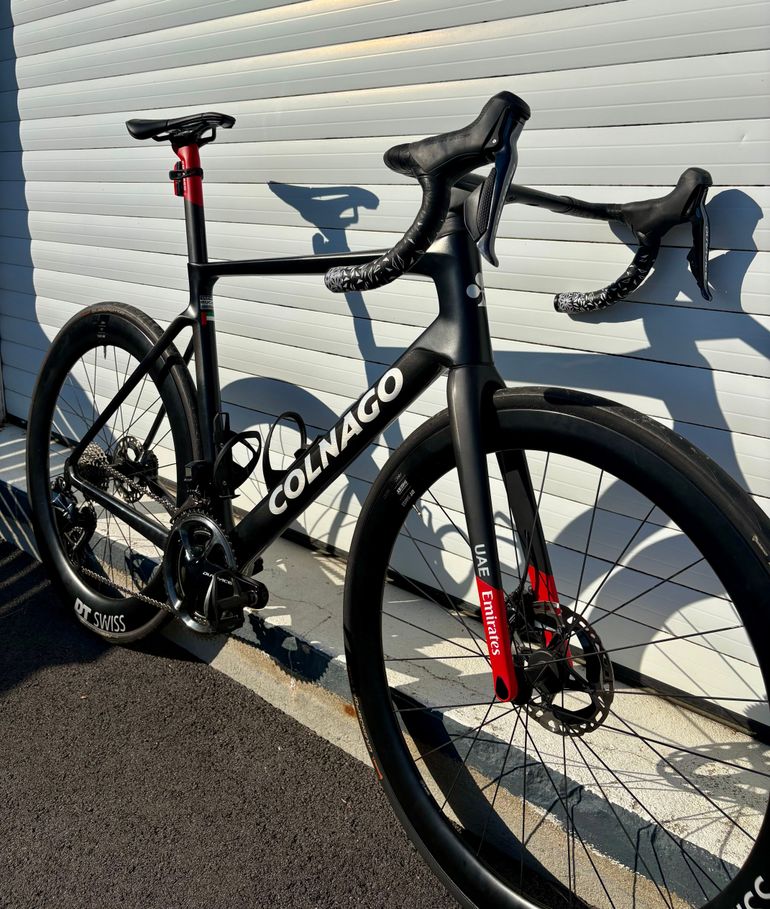 Used Colnago V4Rs Disc Dura-Ace Di2 9200 w/Shimano Dura-Ace C50 Wheels 2024 2024 Road & Gravel, Black — image 3 of 6