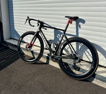 Used Colnago V4Rs Disc Dura-Ace Di2 9200 w/Shimano Dura-Ace C50 Wheels 2024 2024 Road & Gravel, Black — image 6 of 6