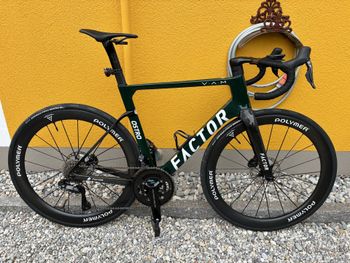 Used Factor Ostro Shimano Ultegra Di2 (12 Speed) 2022 Road & Gravel