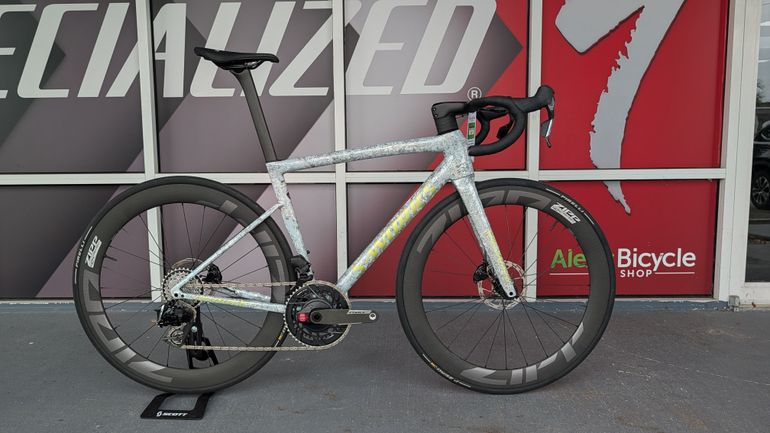 Used Specialized S-Works Tarmac SL8 Frameset 2025 2025 Road & Gravel, Light Gray — image 1 of 5