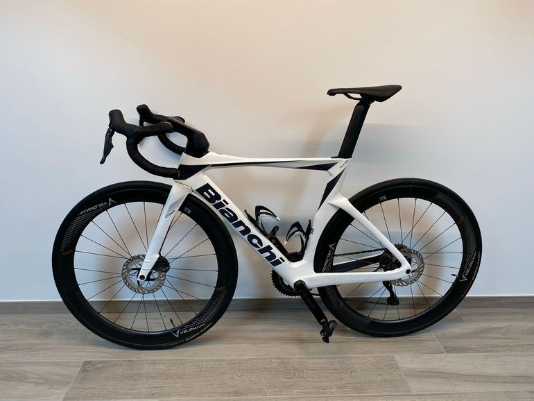 Used Bianchi Oltre Comp Ultegra Di2 2024 2024 Road & Gravel — image 4 of 27