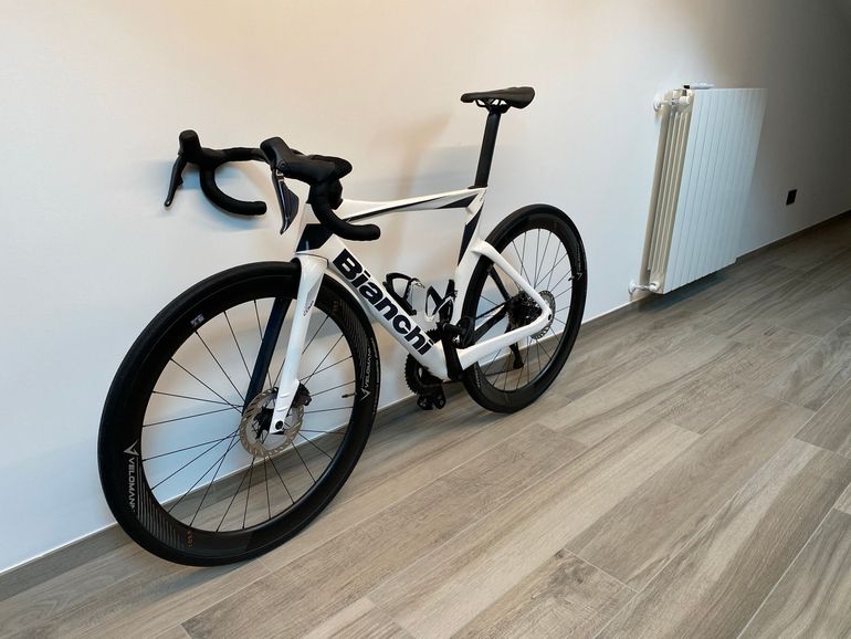 Used Bianchi Oltre Comp Ultegra Di2 2024 2024 Road & Gravel — image 18 of 27