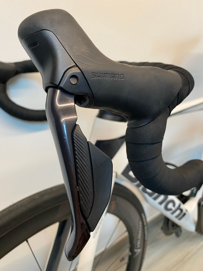 Used Bianchi Oltre Comp Ultegra Di2 2024 2024 Road & Gravel — image 21 of 27