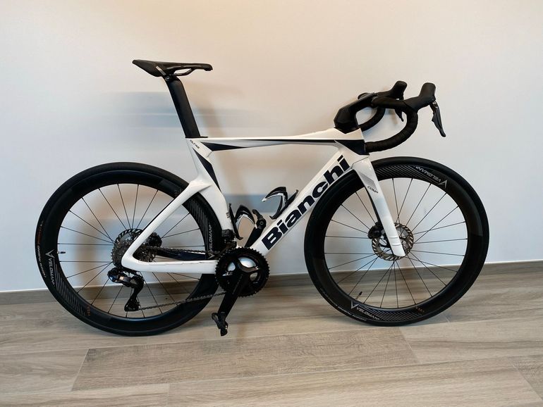 Used Bianchi Oltre Comp Ultegra Di2 2024 2024 Road & Gravel — image 9 of 27