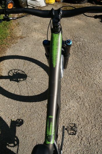 Used Specialized Stumpjumper Expert 2022 2022 Mountainbike, Green, 29 — image 4 of 8