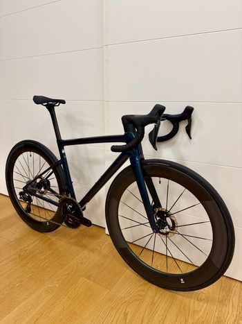 Used Specialized S-Works Tarmac SL8 - Shimano Dura-Ace Di2 2026 2026 Road & Gravel — image 3 of 22