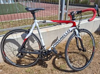 Used Pinarello Pinarello Custom Campagnolo Veloce 2015 Road & Gravel, Weiß — image 2 of 3