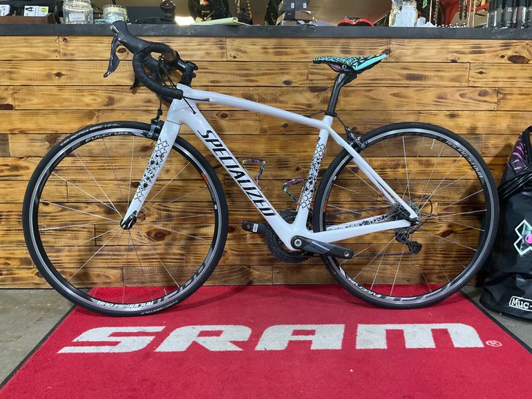 Used Specialized Amira SL4 Expert 2015 2015 Road & Gravel, White — image 2 of 6