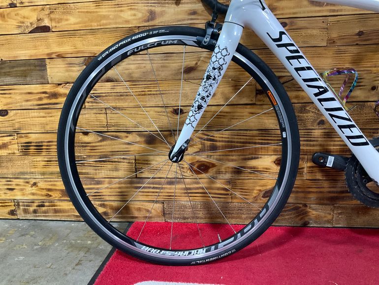 Used Specialized Amira SL4 Expert 2015 2015 Road & Gravel, White — image 4 of 6