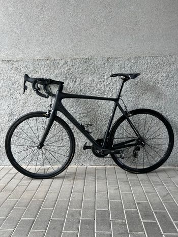 Used Scott Addict SRAM Red eTap 2019 Road & Gravel, Black — image 2 of 20